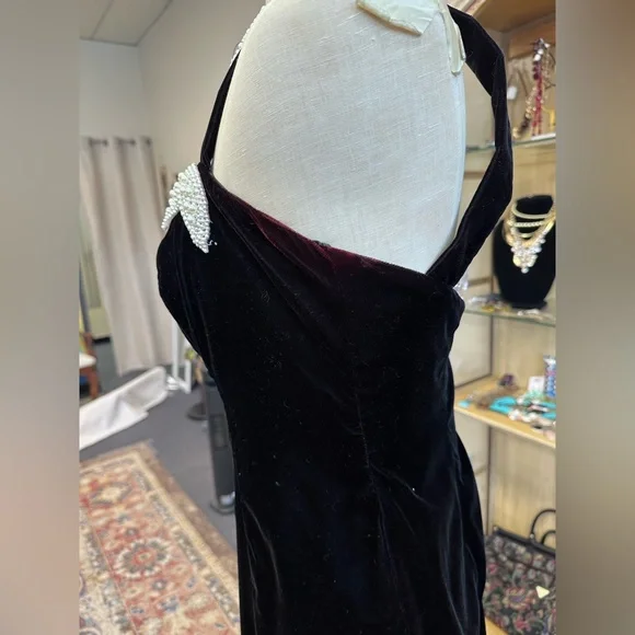 Dave & Johnny black velvet  w/white beads. GORGEOUS!SZE 11/12 GREAT CONDITION - Picture 4 of 15